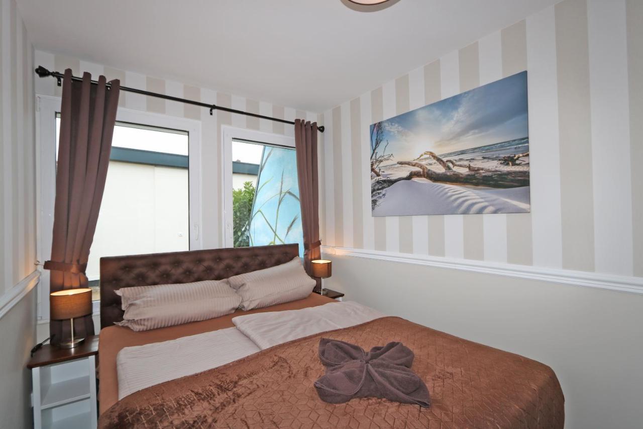 Bungalow-Park Ostseenordstern Вустров Екстериор снимка